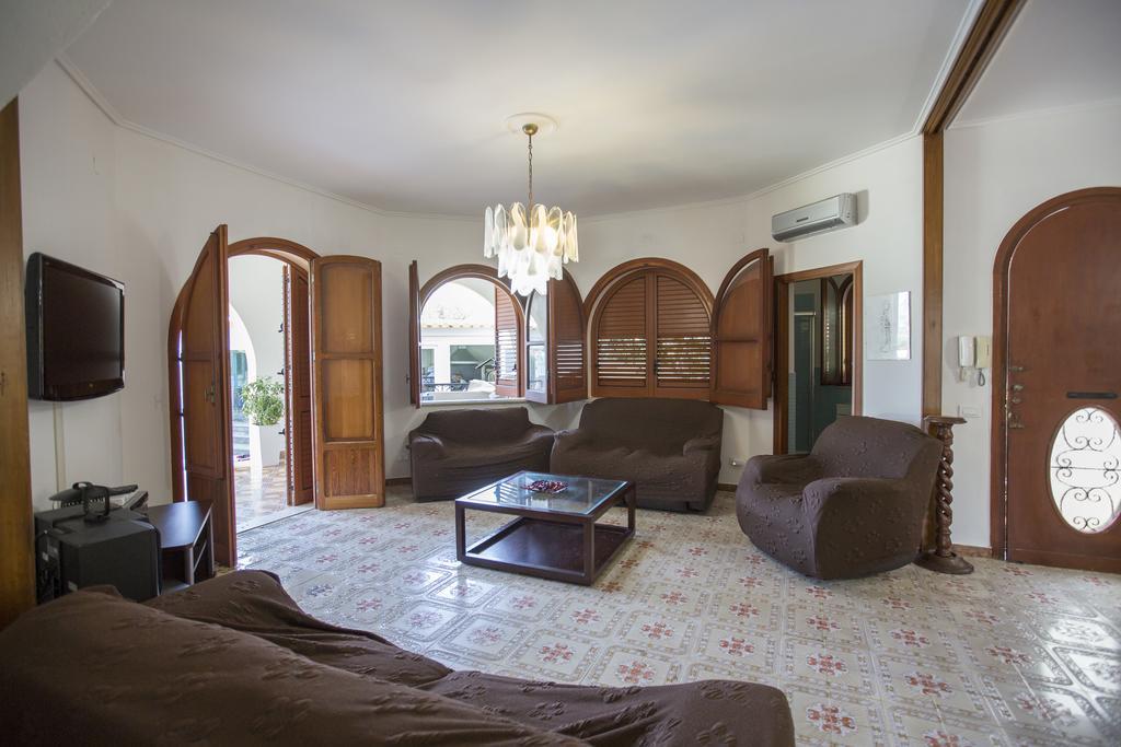 Villa Silvia Casteldaccia Exteriör bild